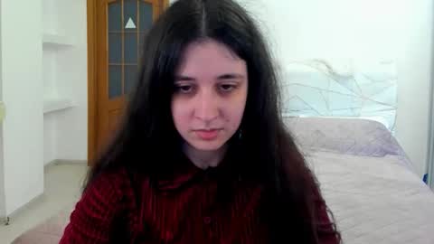 Kate online show from April 18, 9:33 am