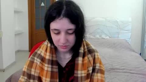 Kate online show from April 6, 9:10 am