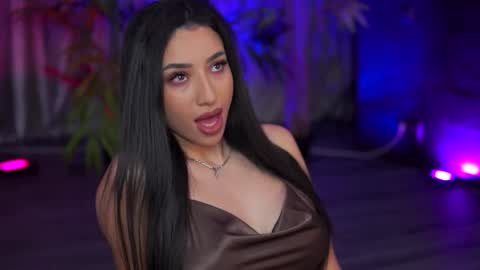 Gina online show from October 7, 7:10 pm