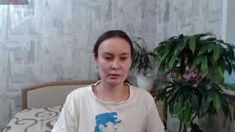 ginaxsoulah   online show from April 17, 1:02 pm