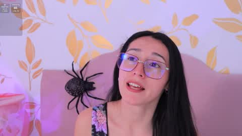 Snapshot of ginevra_esposito chatting on October 16, 1:55 pm Ginn online show from October 16, 1:55 pm