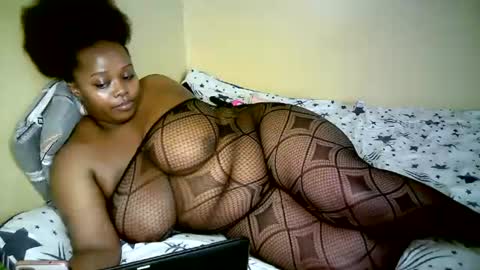 ginger_babes1 online show from July 14, 10:59 pm