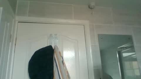 gingerjames90 online show from April 4, 10:11 am