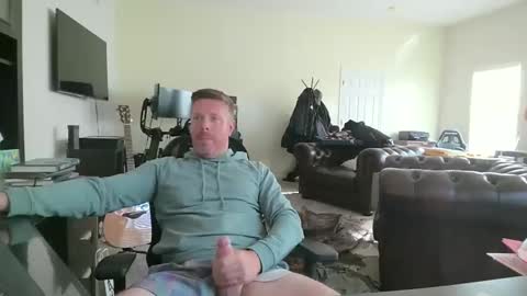 Snapshot of gingerzaddy chatting on October 26, 2:18 pm gingerzaddy online show from October 26, 2:18 pm