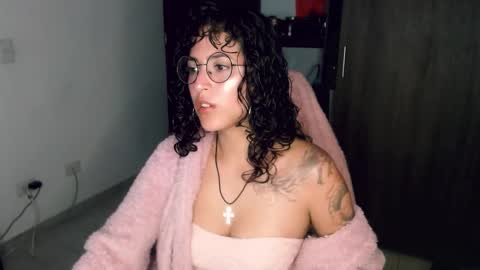 giny_bean online show from February 23, 11:12 am