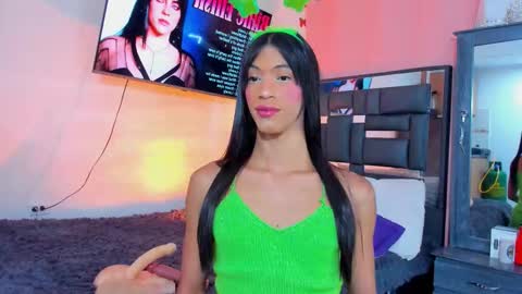 Snapshot of gio_gray chatting on October 20, 10:42 am gio_gray online show from October 20, 10:42 am