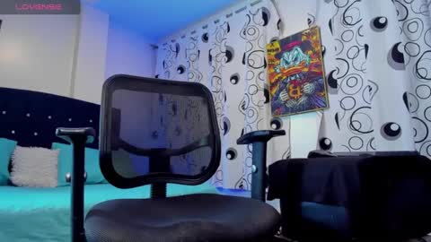 GIOMAR REYES online show from September 20, 4:37 am