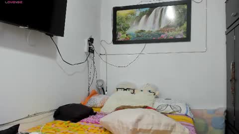Mary online show from June 25, 5:12 am