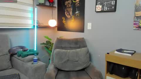 Giorgio leone online show from April 18, 2:35 am