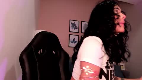 Giovanna  online show from November 9, 10:12 pm