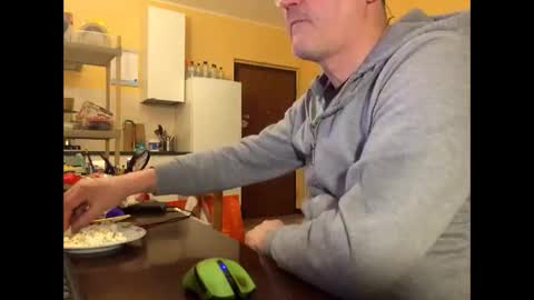 giovanni_1964 online show from December 22, 8:14 pm