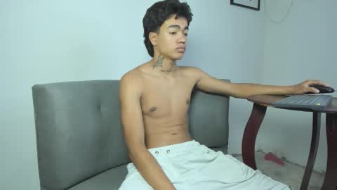 Giraldo  online show from November 10, 7:33 am