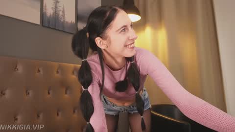 Nikki online show from November 15, 12:51 pm