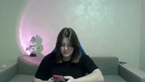 girl_leya online show from December 17, 11:16 pm