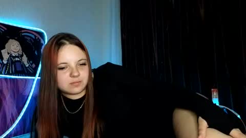 girl_shy07 online show from July 28, 8:01 pm