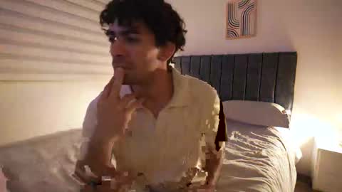 Girlfriendacademy online show from March 12, 2:26 am