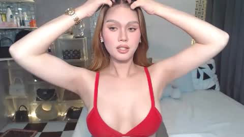GirlfriendMaxene online show from December 17, 5:58 pm