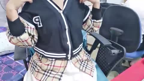 Snapshot of girlhanoi chatting on October 30, 3:40 am girlhanoi online show from October 30, 3:40 am