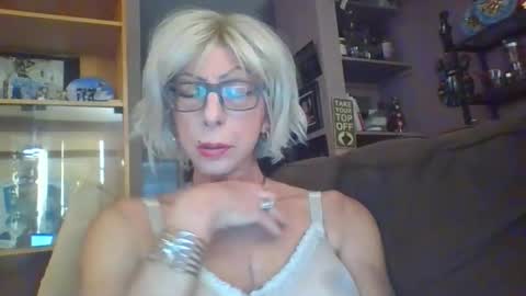 Girlinrock online show from March 29, 1:51 am