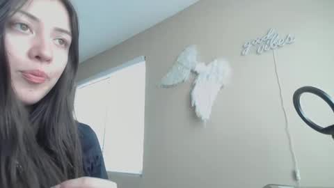 Jasmine online show from September 18, 5:28 pm