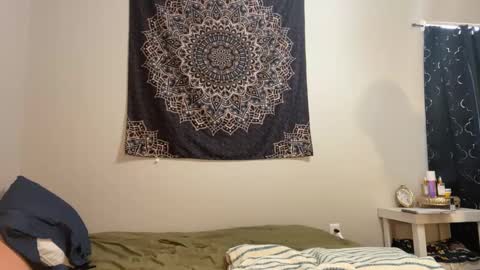 Camille online show from September 17, 4:32 pm