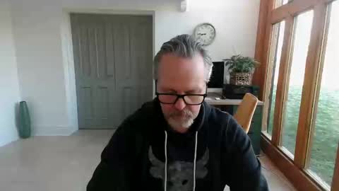 girlsandbikes online show from January 10, 1:09 pm