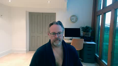 girlsandbikes online show from January 2, 8:17 am