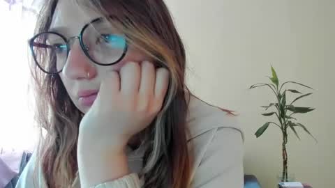 Maze    Thumbs up online show from January 25, 3:52 pm