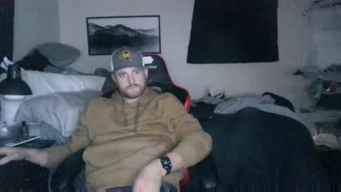 girthquake7656 online show from January 14, 10:17 am