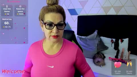 Snapshot of gisela27 chatting on October 21, 12:43 pm Gisella online show from October 21, 12:43 pm