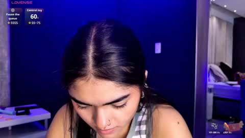     online show from October 11, 11:04 am