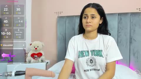 GISELLE ROLDAN online show from November 23, 5:27 am