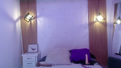 giselslut online show from June 14, 3:08 am