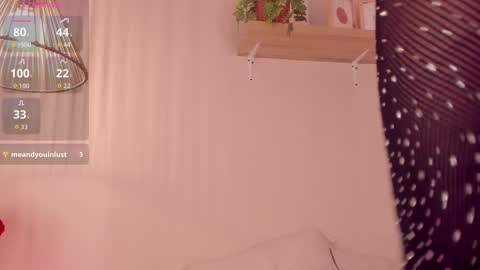 Snapshot of gisselle_palmer chatting on October 2, 8:40 pm online show from October 2, 8:40 pm