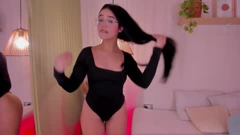 Snapshot of gisselle_palmer chatting on October 21, 7:50 pm online show from October 21, 7:50 pm