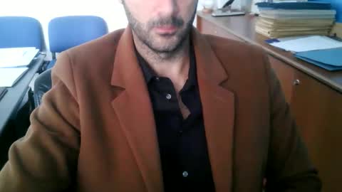 giuseppevai1 online show from October 25, 10:47 am