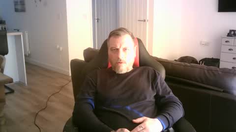 giv_u_what_u_want online show from January 16, 11:19 am