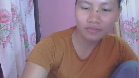 Snapshot of glamgoddess23 chatting on October 20, 6:18 am glamgoddess23 online show from October 20, 6:18 am