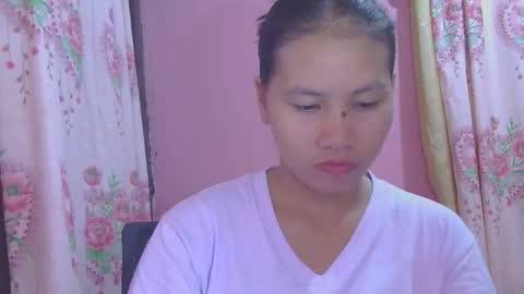 Snapshot of glamgoddess23 chatting on October 19, 5:23 am glamgoddess23 online show from October 19, 5:23 am