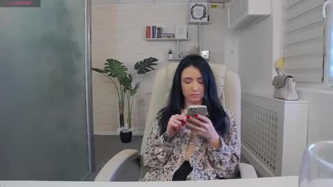       online show from March 7, 10:24 am