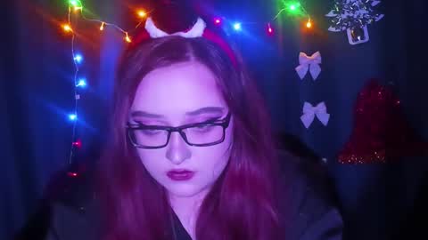 glamour_rebel online show from December 17, 1:18 pm