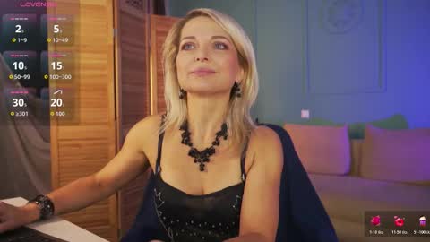 Gloria online show from December 2, 10:35 am