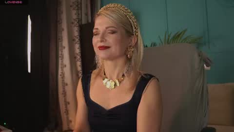 Gloria online show from August 3, 11:05 am
