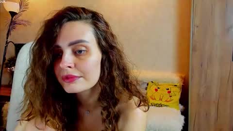 Gloria Wood online show from November 6, 8:12 pm