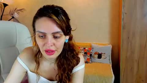Gloria Wood online show from June 13, 6:51 pm