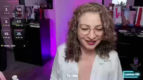 Snapshot of gloriacrespo chatting on September 10, 9:49 pm gloriacrespo online show from September 10, 9:49 pm