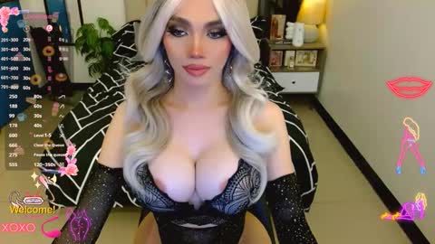 Kim - DONT FORGET TO FOLLOW AND GIME THUMBS UP online show from September 15, 5:09 am