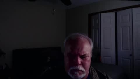 gmctruckguy online show from April 22, 9:44 pm