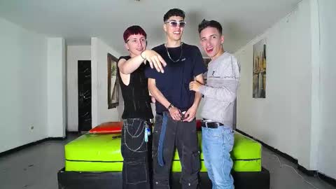 THOMAS AND DAMIAND online show from November 12, 6:21 pm