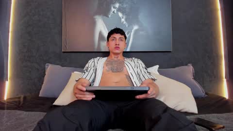 steven online show from December 15, 6:15 pm